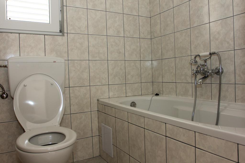 Apartment Zvonimir Mirce Exterior foto