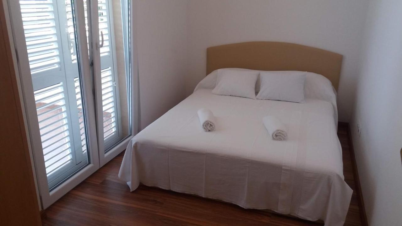 Apartment Zvonimir Mirce Exterior foto