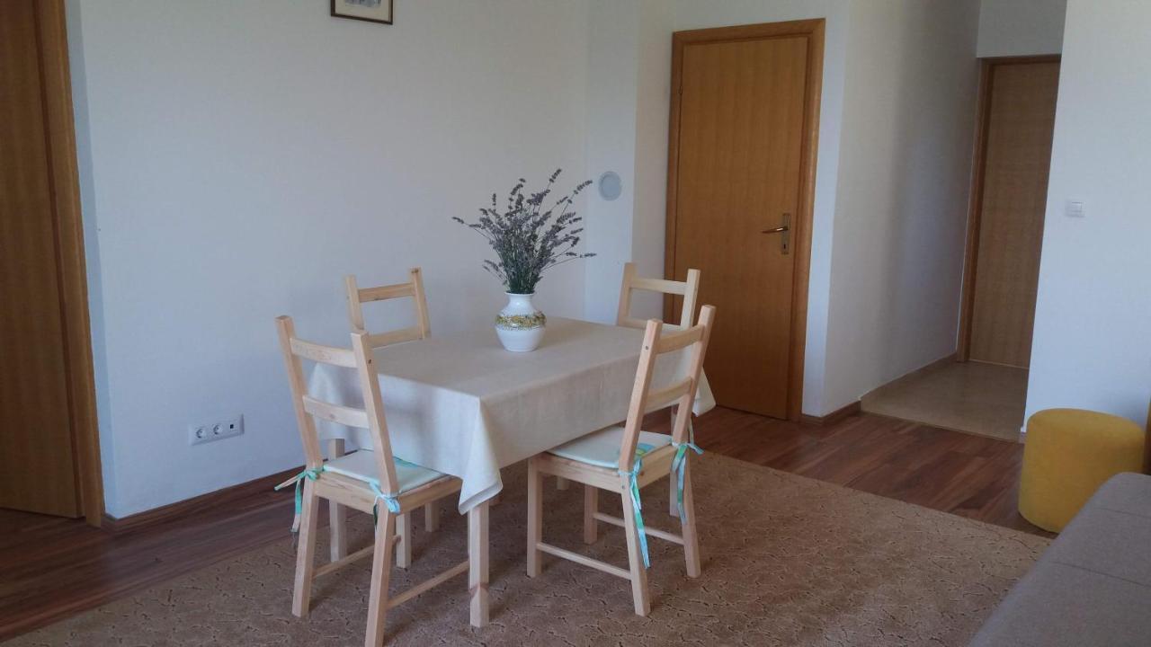 Apartment Zvonimir Mirce Exterior foto