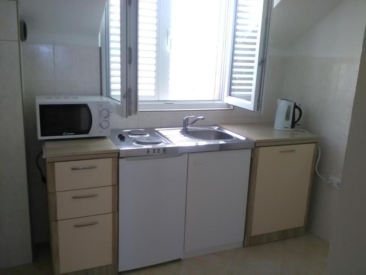 Apartment Zvonimir Mirce Exterior foto